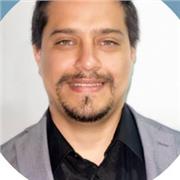 Profesor que imparte clases de ingles de nivel inicial, intermedio y avanzado