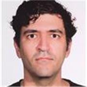 Artista y docente con experiencia internacional en dibujo e ilustración