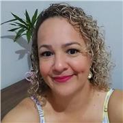 Insegnante di spagnolo sonó dinámica e ensegno per mezzio di softwares