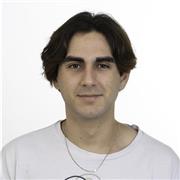 Alumno universitario con el bachillerato científico imparte clases online y presenciales en Malgrat de Mar