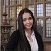 English tutor teaching students of all abilities and ages