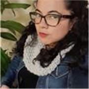 Maestro apoyo escolar en área de español