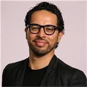 Vuoi migliorare come designer? Dubbi su progetti, portfolio o carriera? Sono qui per aiutarti a sbloccare il tuo potenziale!