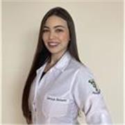 Professora de Pilates online com experiência e graduação em Fisioterapia