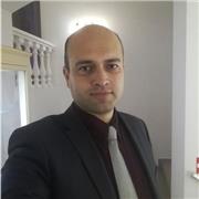 Prof expérimenté en piano, solfège, maths, informatique et FLE. Diplômé, 20 ans d’expérience, cours en ligne partout en France.