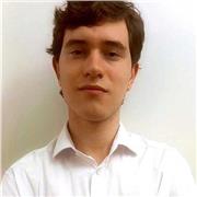 Estudiante de Ingeniería Informática, interesado en dar clases de matemáticas a estudiantes de primaria y ESO.