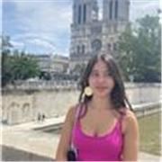 professeur à domicile prête à aider mes élèves 