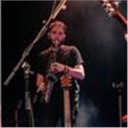 Laureato al Conservatorio di Milano col massimo dei voti, impartisco lezioni di sassofono moderno (jazz / pop) e clarinetto a tutti i livelli