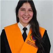 Graduada en Turismo matriculada en Máster de Formación del Profesorado. Cuento con experiencia en recepción de un hotel.