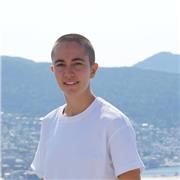 Me gusta y se me da bien ayudar a las personas en todo lo que les haga falta y soy paciente.