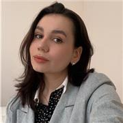 Insegnante di inglese a Montemurlo e Prato, laureata in comunicazione, offre lezioni online o in presenza