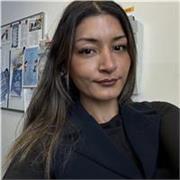 Englisch Lehrerin, die alle Altersgruppen unterrichtet