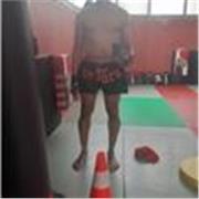 Sport professeur de boxe éducative pour adolescents