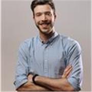 Scatta foto da professionista: impara i segreti della fotografia con le mie lezioni!
Io sono Giacomo e faccio fotografia da ormai 8 anni, scattando qualsiasi cosa per avere abbastanza esperienza  da poter soddisfare ogni richiesta possibile!