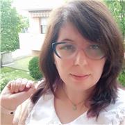 Casalinga offre lezioni di inglese a Privati, sia studenti di elementari e medie che ragazzi/e e adulti che vogliono migliorare nella lingua per viaggiare e conversare