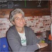 Disponibile per aiuto compiti e approfondimento degli studi per scuole elementari e medie o serale