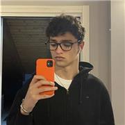 Studente di medicina impartisce ripetizioni e aiuto compiti per studenti di elementari, medie e superiori