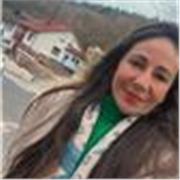 Englischlehrerin; Konversation und Schreiben; Master-Abschluss in Internationalem Recht aus den USA