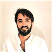 Graphic Design teacher offering private lessons to children and adults in Valencia. Graduated from Shenkar Engineering Design Art.