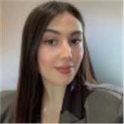 Étudiante en Master Cybersécurité propose des cours en plusieurs matières et aide aux devoirs.