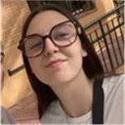Estudiante de ciencias con ganas de enseñar a otros estudiantes