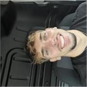 Persona responsable que está estudiando una carrera de recursos humanos y relaciones laborales , apasionado y divertido 