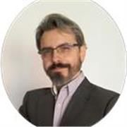 Profesor y consultor en IA con más de 10 años de experiencia