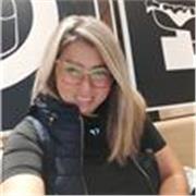 Profesor de español imparte clases a todas las edades