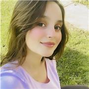 Baby sitter: La dinámica incluye películas a elección del niño, supervisión del aseo personal, ayuda con las tareas y mucha diversión