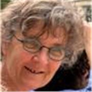 orthophoniste logopédiste devenant prof de français avec enthousiasme 