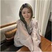 Currently based in Edinburgh, I am pleased to offer in-person Mandarin conversation lessons. As a native Chinese speaker with expe