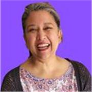 Native English speaker with almost 3 years of online teaching experience. 