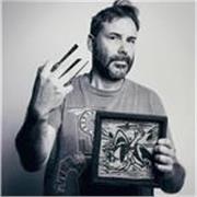 Auteur et éditeur de bd, professeur de bande dessinée, j'enseigne depuis six ans en fac et en école spécialisée, la narration bd