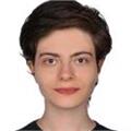Ara sınıflara ders veren deneyimli matematik öğretmeni
