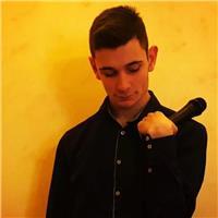 Laureando in mediazione linguistica offre ripetizioni di italiano per stranieri