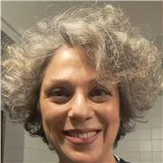 Disponibile primo pomeriggio per aiuto compiti.  Farmacista  appassionata e paziente anche con ragazzi speciali