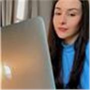 Actuellement en formation de coaching, si vous avez besoin d’un soutien professionnel ou personnel n’hésitez pas !