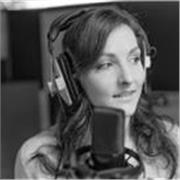 I work with arts practitioners on creativity and authenticity. I specialise in vocal technique and music performance. 