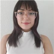 Dispongo de experiencia y estudios especializados en la materia y estoy comprometida con cumplir los objetivos de los estudiantes.