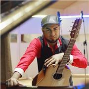 Profesor de guitarra, SOLFEO, bajo,  Laúd,  con más de 15 años de experiencia