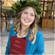 Insegnerò italiano per chi vuole chiarire gli affascinanti aspetti di questa materia su Roma in presenza e online nei dintorni.