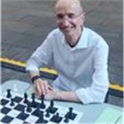 Istruttore federale CONI / FSI di scacchi, e giocatore classificato (Terza categoria nazionale). Prime due ore gratuite