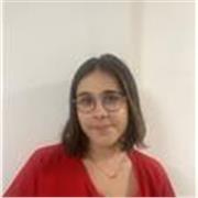 Profesora de clases de francés con nivel b1