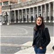 Graduada en Administración y dirección de empresas ofrece clases particulares de repaso para alumnos de primaria y secundaria. Además de clases particulares de economía y contabilidad para alumnos de bachillerato y grado