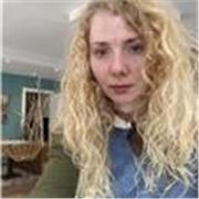 Profesora de inglés con experiencia en preparación para FCE, conversaciones, clases para todos los edades y niveles. 