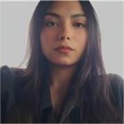 Licenciada en Derecho y Profesora Universitaria imparte Lengua y Literatura para ESO