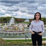 sono una laureanda in medicina (studio in lingua inglese) e mi offro per ripetizioni ed aiuto compiti a bambini/ragazzi