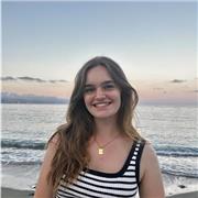 Gelernte Patissier und hobbyköchin. Ich unterrichte Erwachsene und auch Kinder in jedem Alter.