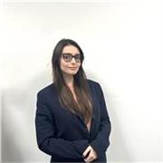 Laurea Triennale in Economia Aziendale, Laurea Magistrale in Management Sanitario in inglese. Attualmente consulente aziendale