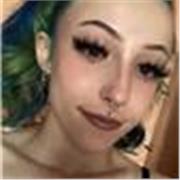 Sono Alessia, ho 22 anni e un livello B2.2 di inglese, mi occupo di insegnare inglese a livello base, intermedio ed avanzato